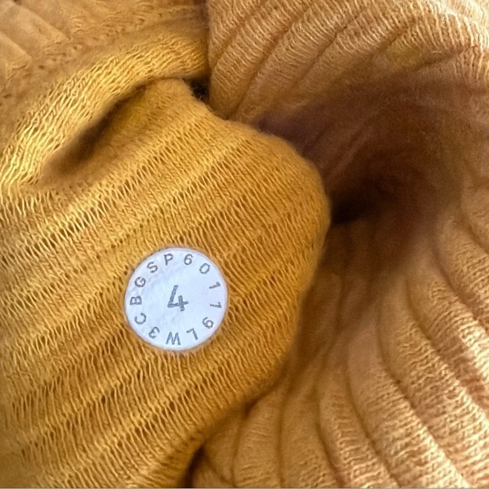 Lululemon Easy Going Hoodie Pullover Cap Sleeve Top Mustard Yellow Sz 4 Small